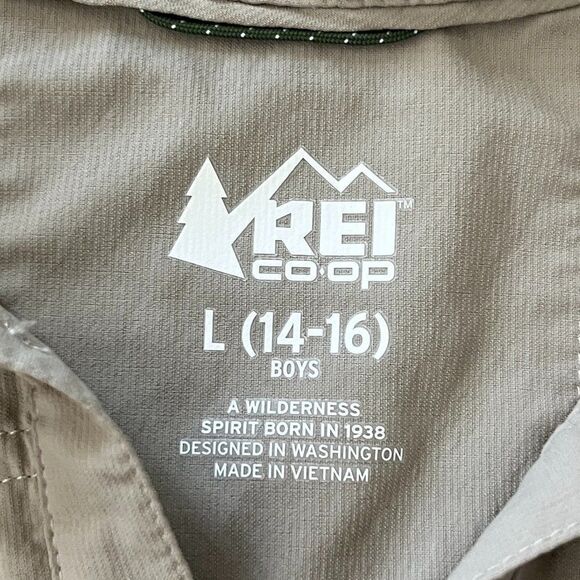 REI Coop Size Boys Large 14-16 Nylon Vented Outdoor Hiking Button Down Shirt - Picture 12 of 12